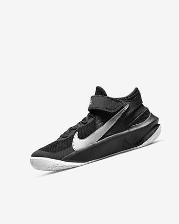 Zapatillas Baloncesto Nike Team Hustle D 10 FlyEase Niña Negras Blancas Metal Plateadas | CO5271